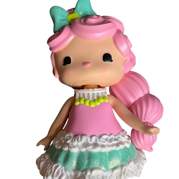 13" Secret Crush Pippa Posie Large Doll w/ Removable Hair Parts & Marshmallow - Picture 3 of 11